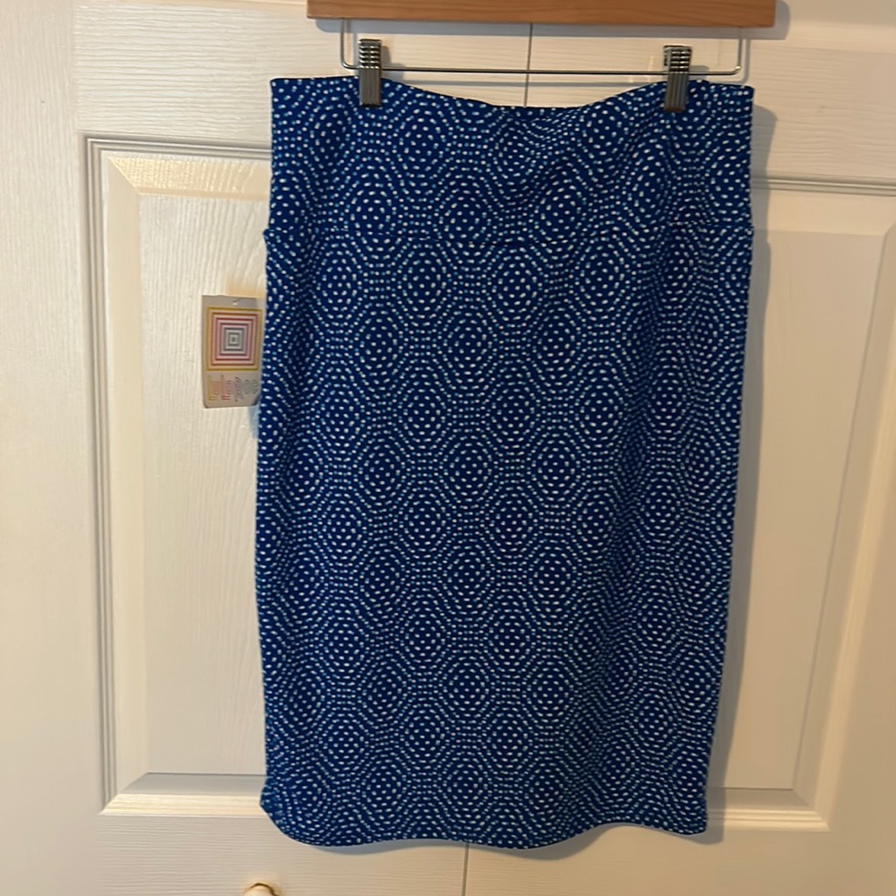NWT LulaRoe Cassie Large blue and white polka dot